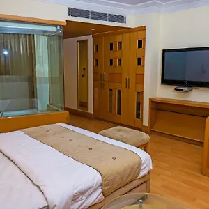*** Hotel The Luxotic India